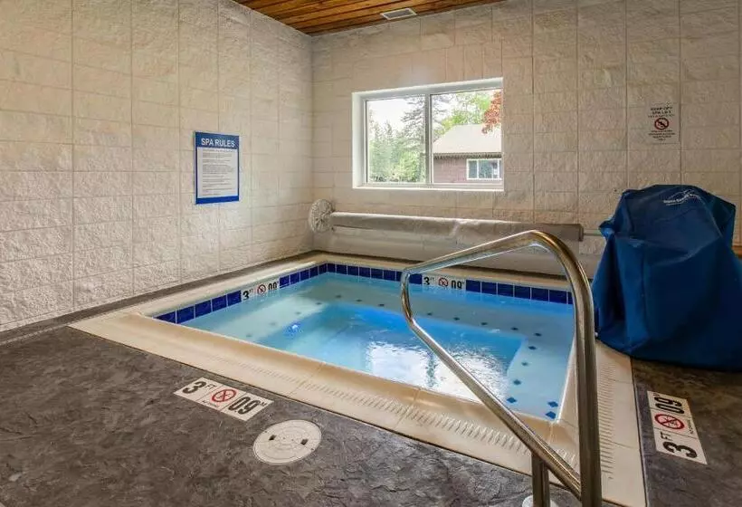 Отель Bay Point On the Lake