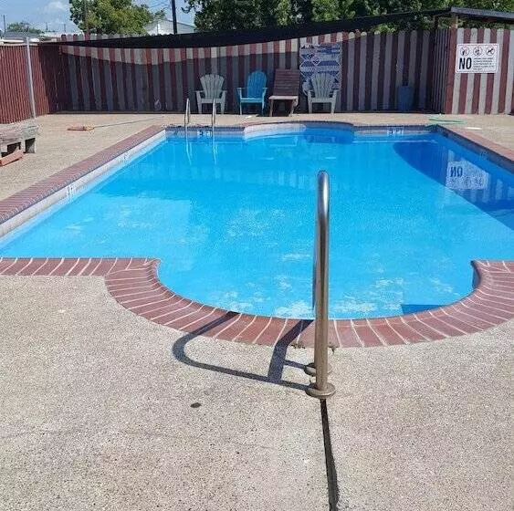 Hotelli Bayfront Cottages