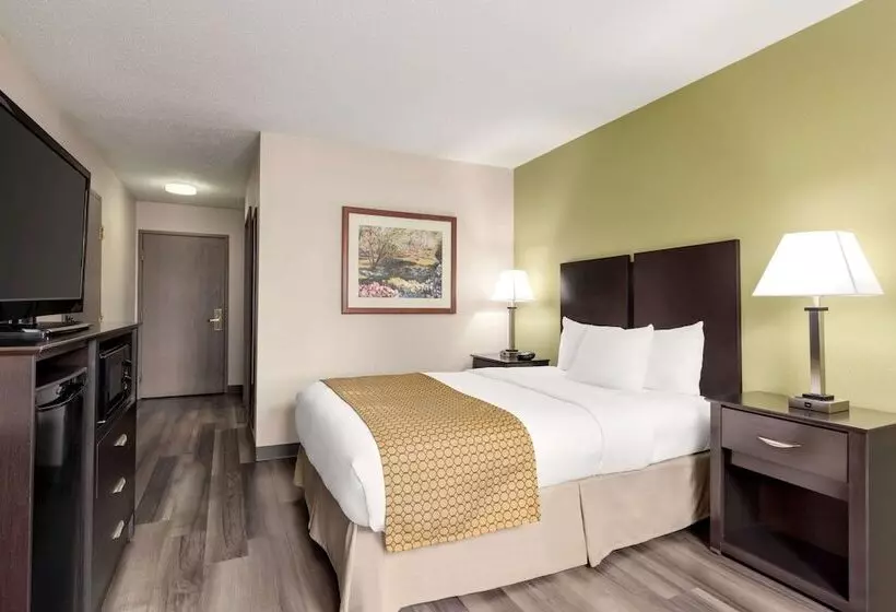 ホテル Baymont By Wyndham Monroe