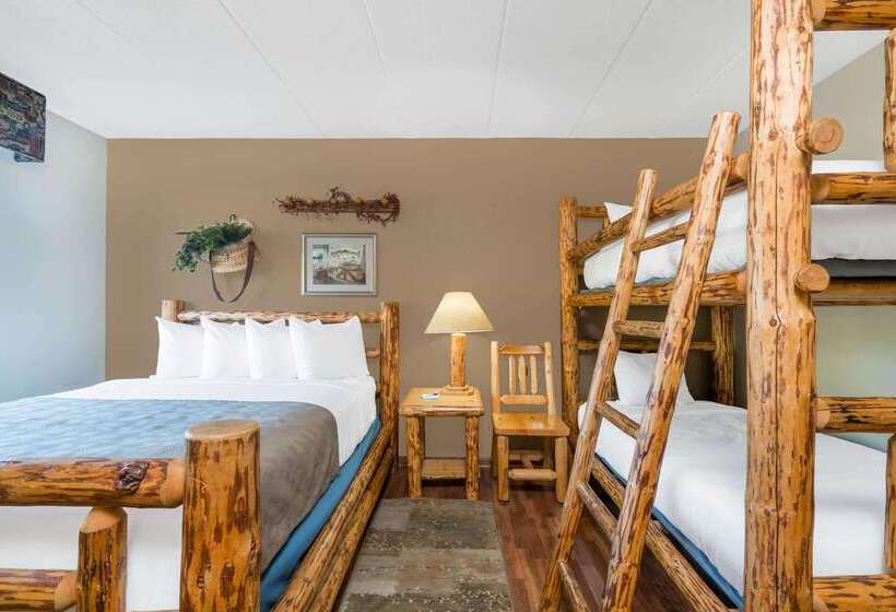 בית מלון כפרי Baymont By Wyndham Owatonna