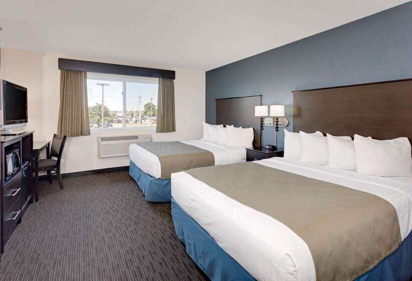 בית מלון כפרי Baymont By Wyndham Owatonna