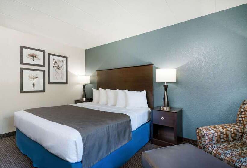 فندق Baymont By Wyndham Owatonna