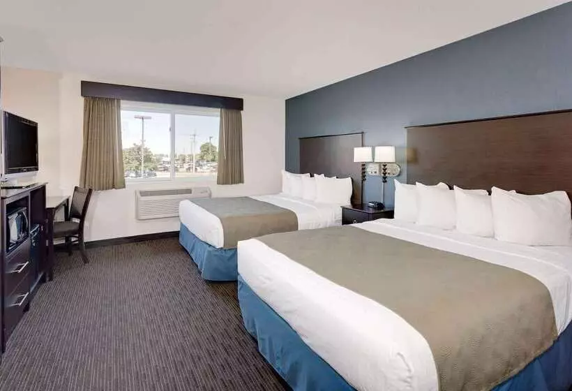 호텔 Baymont By Wyndham Owatonna