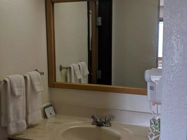 Boarders Inn And Suites By Cobblestone Hotels Ripon