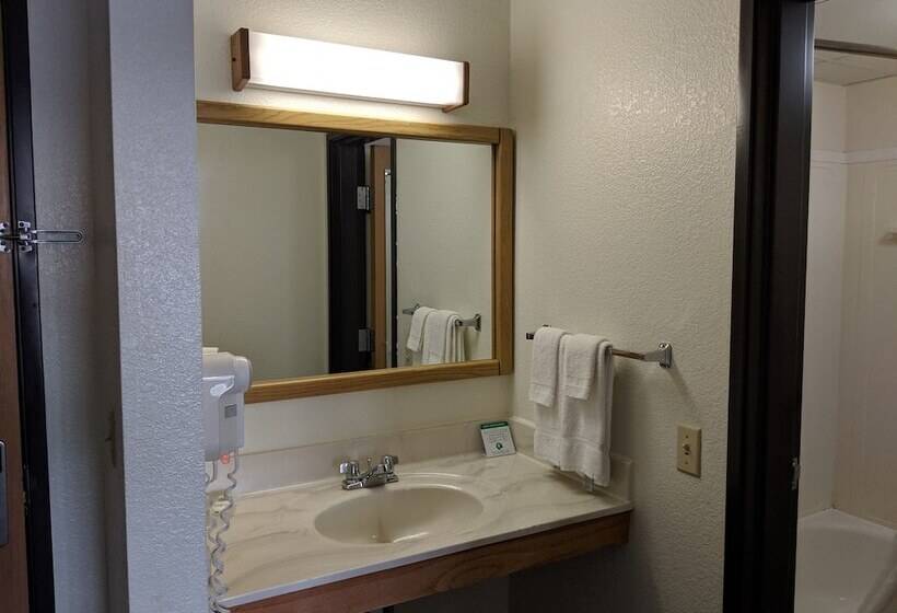 Boarders Inn And Suites By Cobblestone Hotels Ripon