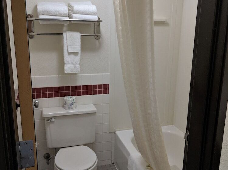 Boarders Inn And Suites By Cobblestone Hotels Ripon