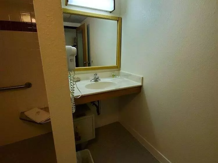 Boarders Inn And Suites By Cobblestone Hotels Ripon