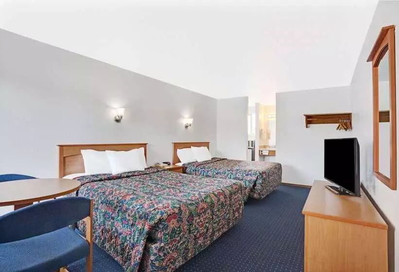 فندق Days Inn By Wyndham Seattle North Of Downtown