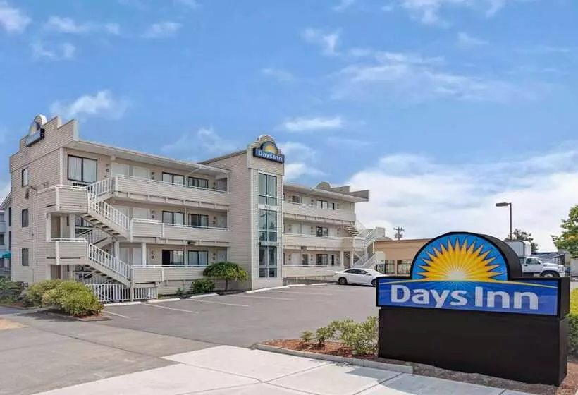 فندق Days Inn By Wyndham Seattle North Of Downtown