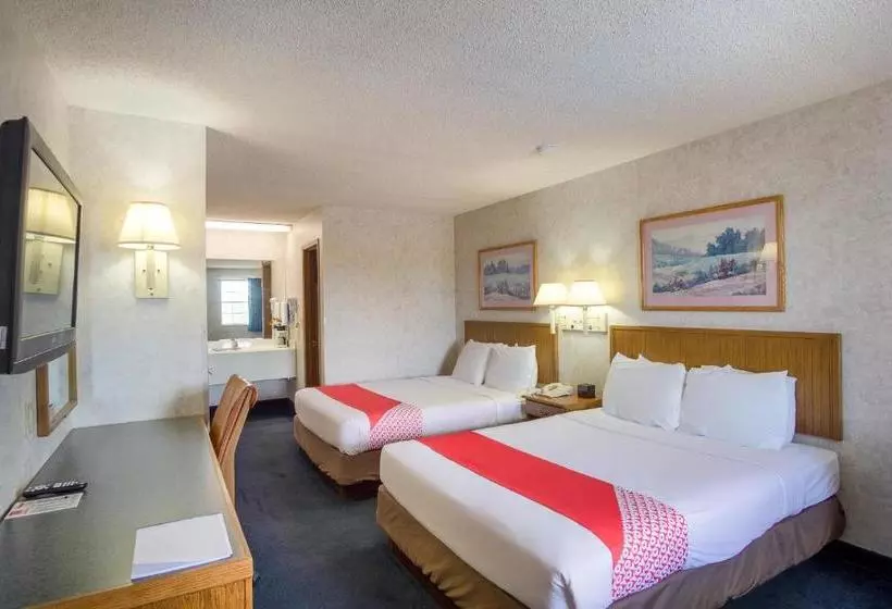 호텔 Econo Lodge Inn & Suites Lake of the Ozarks