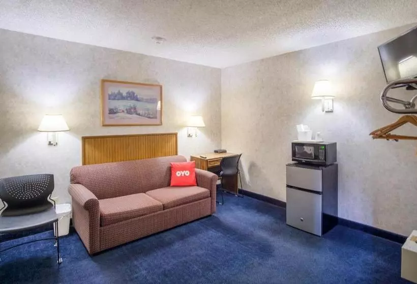 호텔 Econo Lodge Inn & Suites Lake of the Ozarks