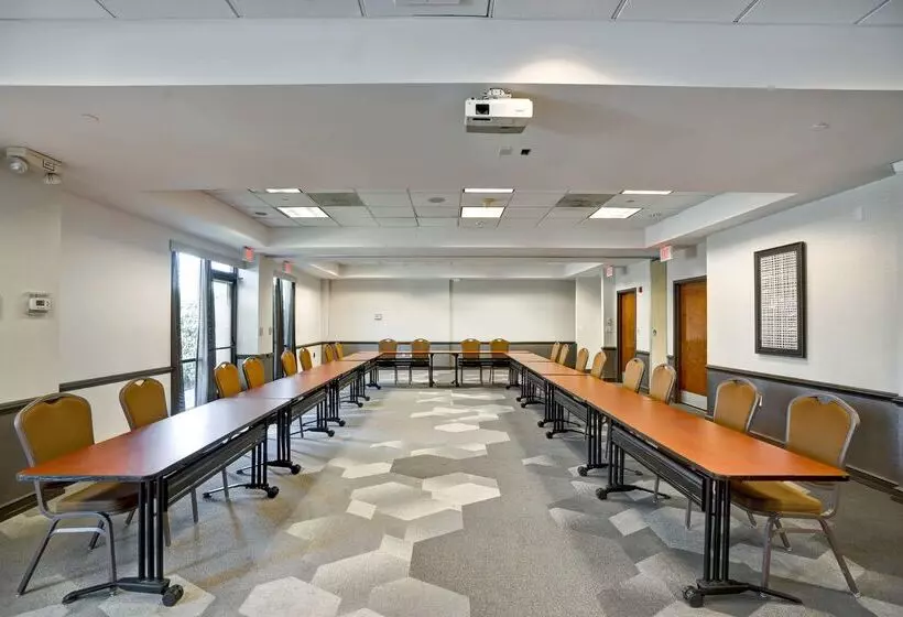 هتل Hyatt Place Baltimore/bwi Airport