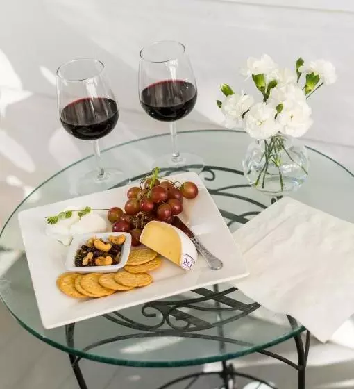 Отель Inn St Helena