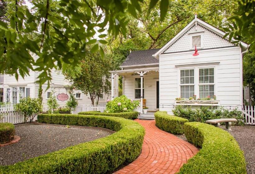 בית מלון כפרי Inn St Helena