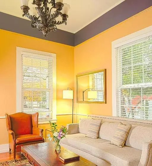 Отель Inn St Helena