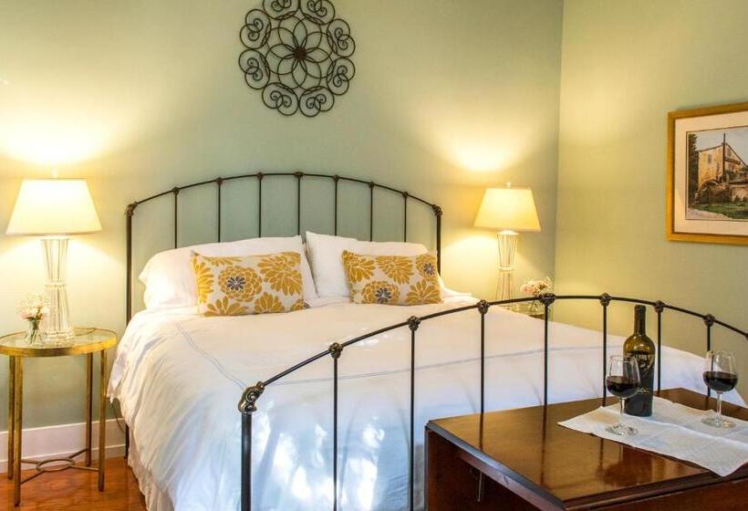 בית מלון כפרי Inn St Helena