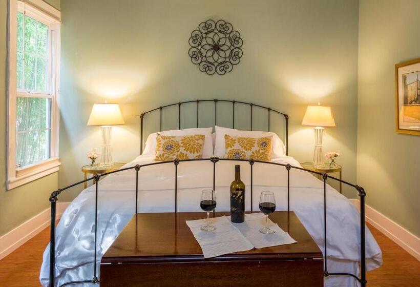 בית מלון כפרי Inn St Helena