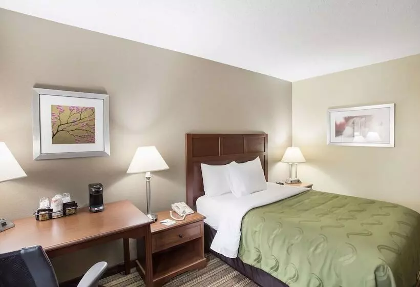 Отель Quality Inn