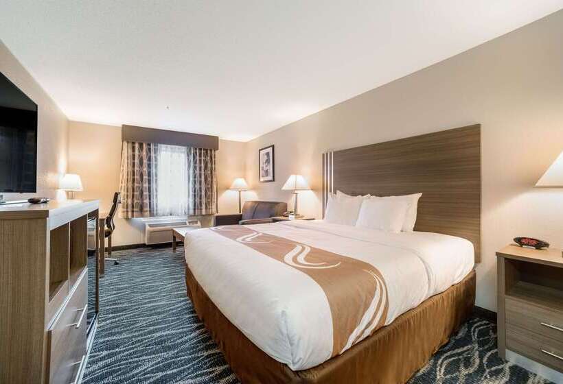 Отель Quality Inn