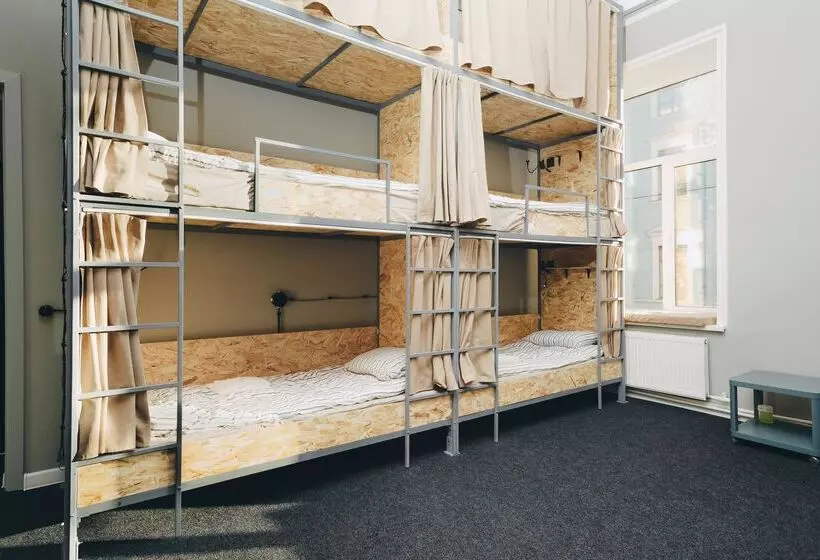 Hostel No Rain No Pain