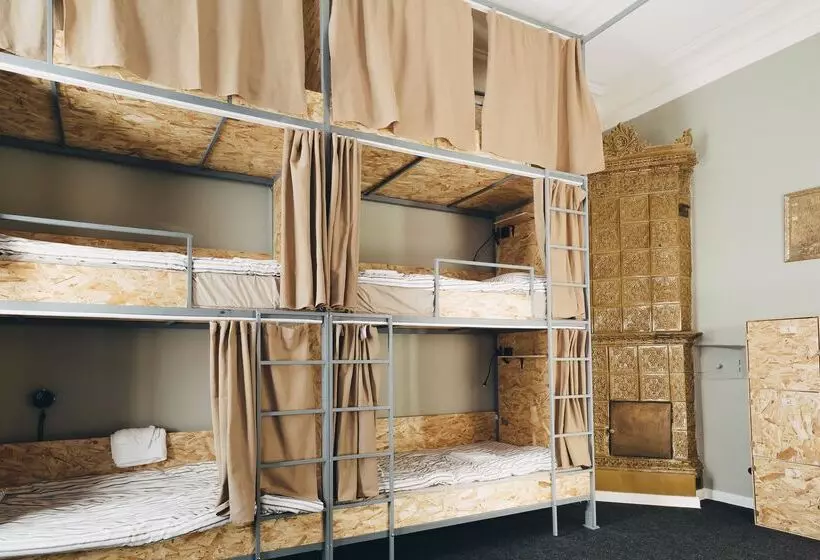 Hostel No Rain No Pain