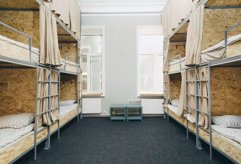 Hostel No Rain No Pain