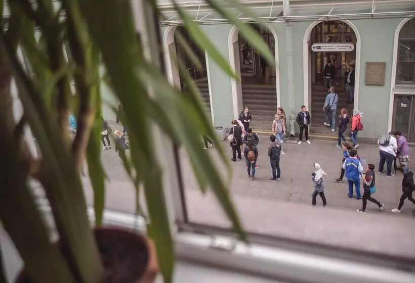 Hostel No Rain No Pain