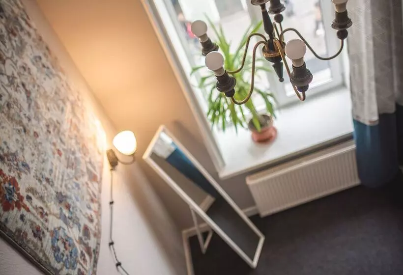 Hostel No Rain No Pain