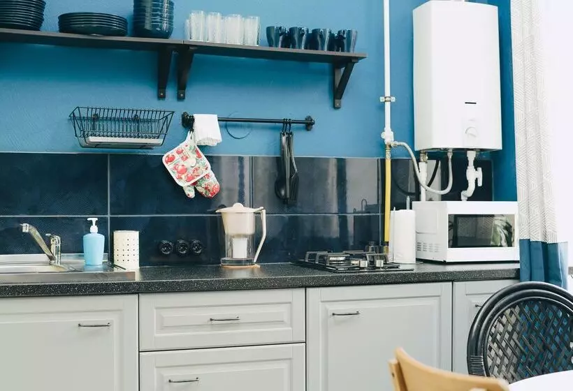 Hostel No Rain No Pain