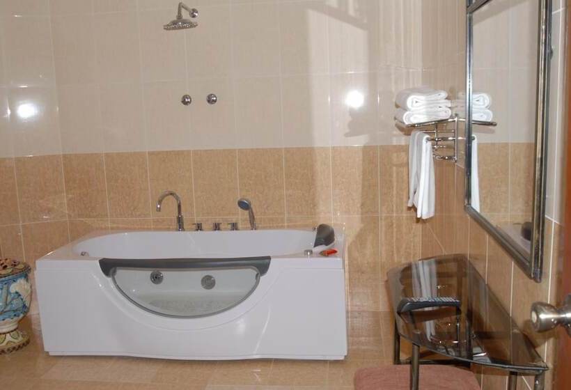 Asham Africa Hotel And Resort