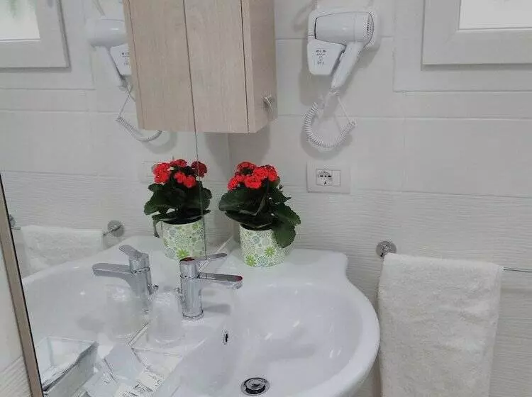 Crystal B&b