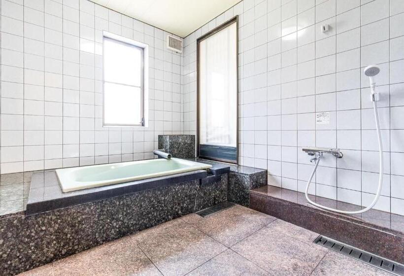 Seaside Pension Petit Shirahama