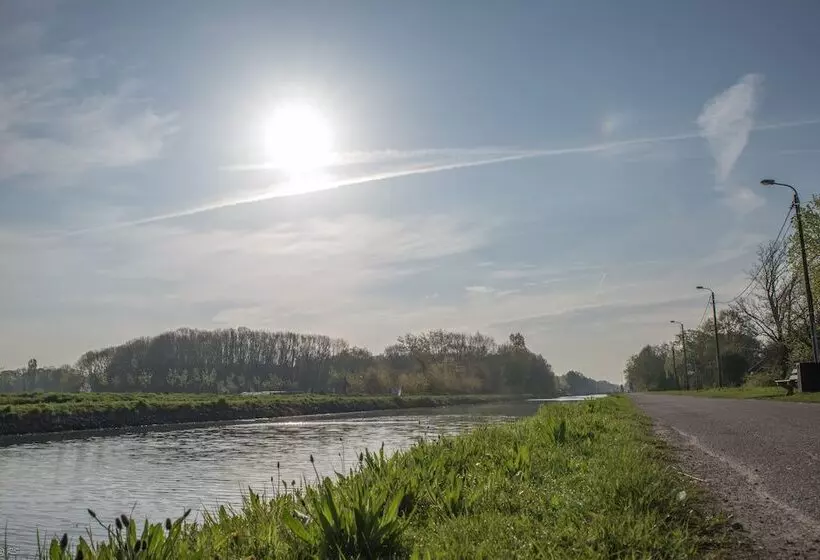 ベッドアンドブレックファースト Aquarand