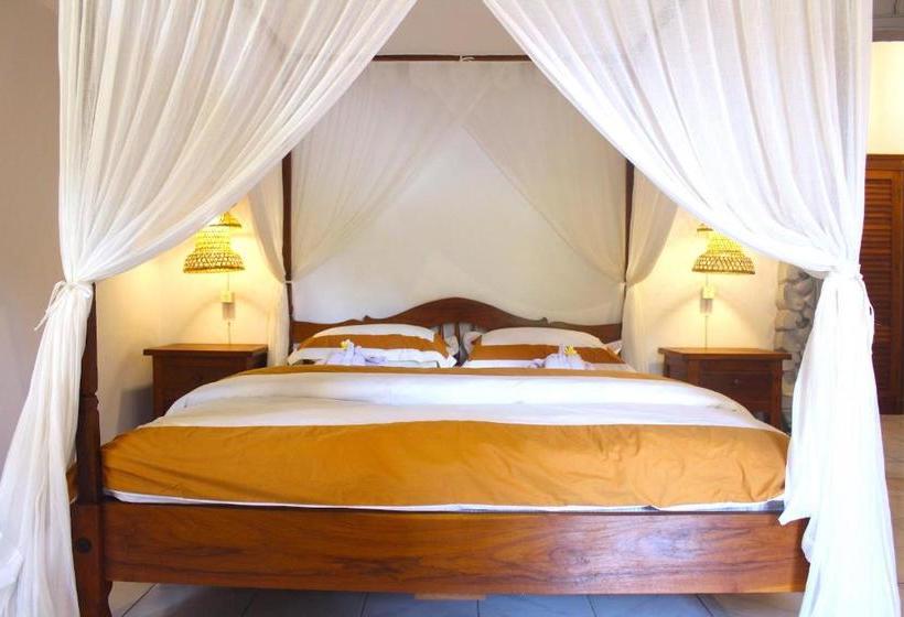 ベッドアンドブレックファースト Lovina Palace