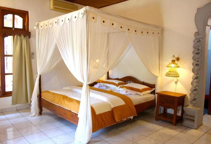 ベッドアンドブレックファースト Lovina Palace