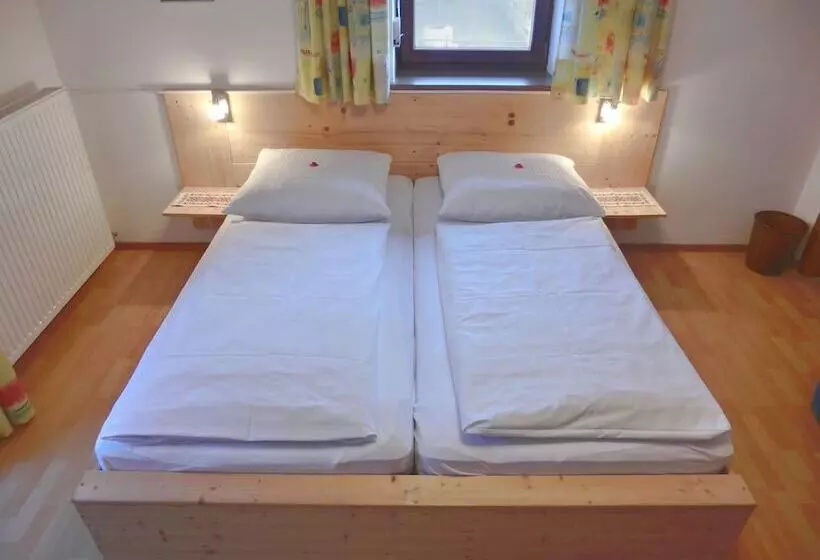 Buchauer Tirol Landhaus Buchauer