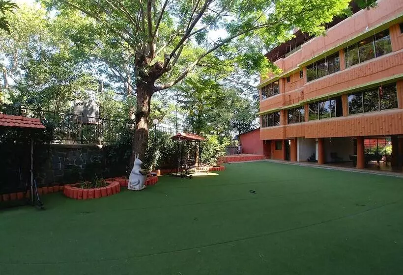 Hotelli Hill Forest Resort Lonavala
