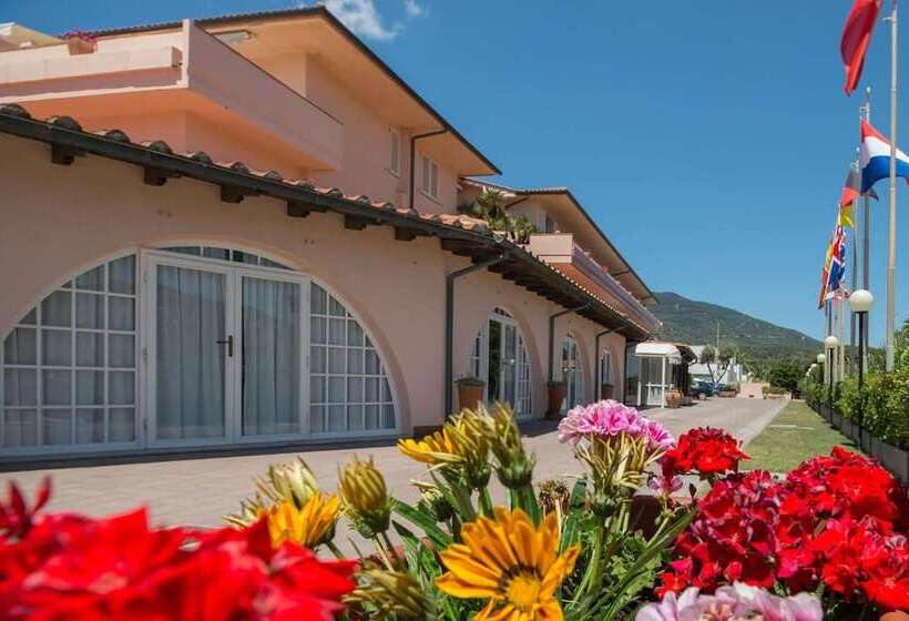 호텔 Riva Del Sole