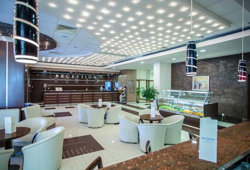 Saint Thomas Apart Complex