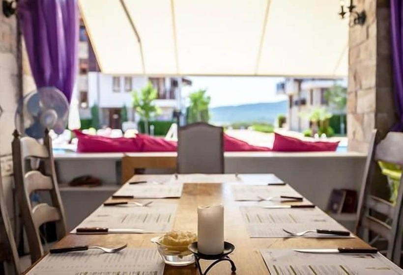 Saint Thomas Apart Complex