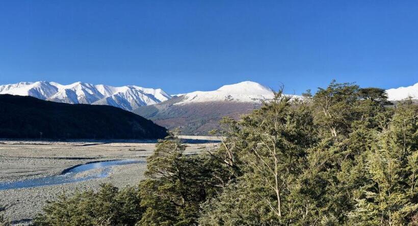 Arthur S Pass Motel & Lodge
