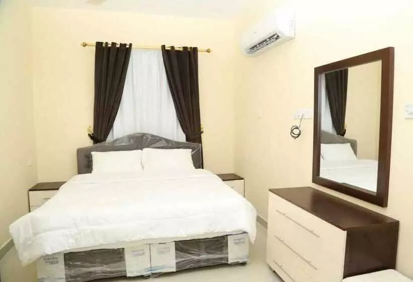 Golden Seasons Furnished Apartments 4