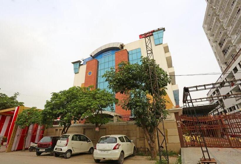 בית מלון כפרי Capital O 1299  Mukut Regency