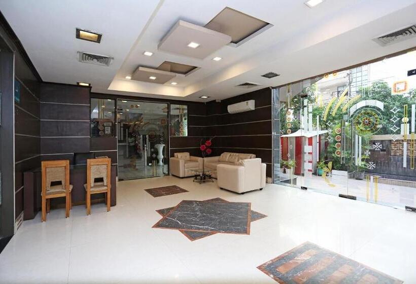 בית מלון כפרי Capital O 1299  Mukut Regency