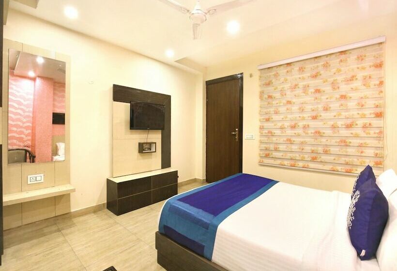 هتل Modern Palace By Oyo Rooms