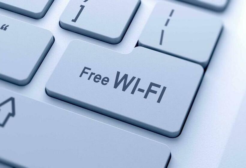 בית מלון כפרי Reddoorz Plus Near Stie Ykpn