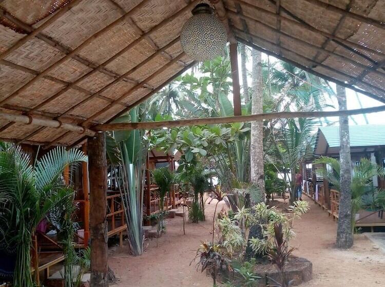 Hotel Royal Touch Beach Huts