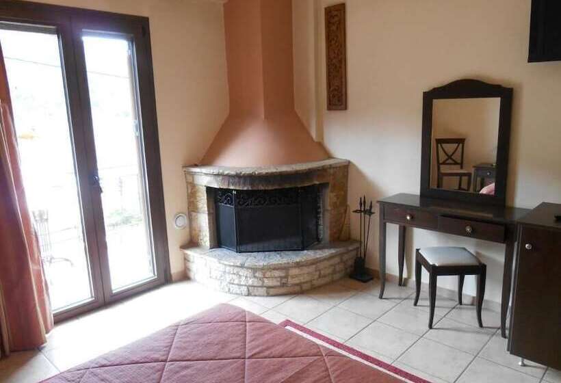 ペンション Amadriades