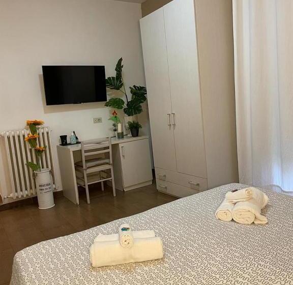 پانسیون Anna Guest House