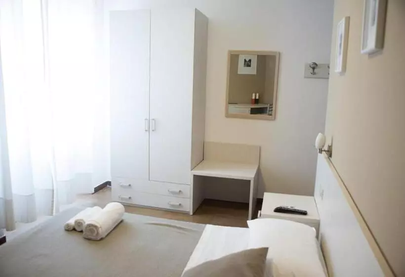 پانسیون Anna Guest House